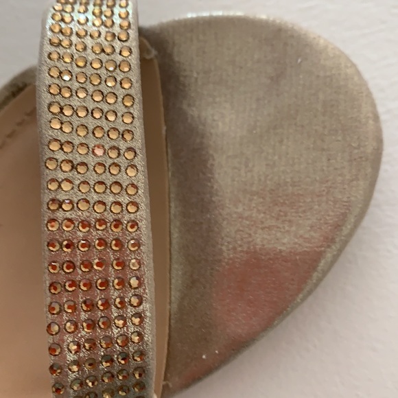 Shoes - Picture 4 of 4